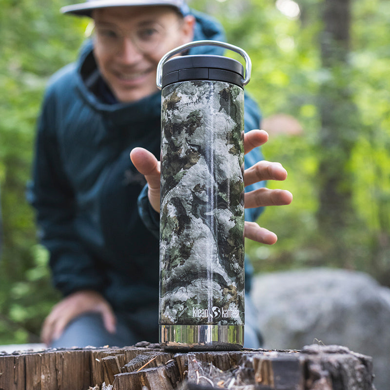 20oz-tkwide-with-twist-cap-mossy-oak-r8 20oz_bottle_twist_mossyoak_terragila_closeup_square.jpg