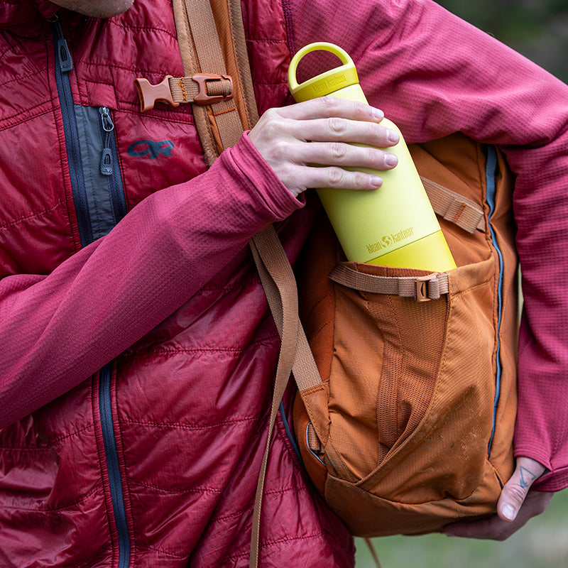 20oz-rise-classic-with-arch-loop-cap-g0 20oz_rise_classic_insulated_bottle_acacia_backpack_square.jpg