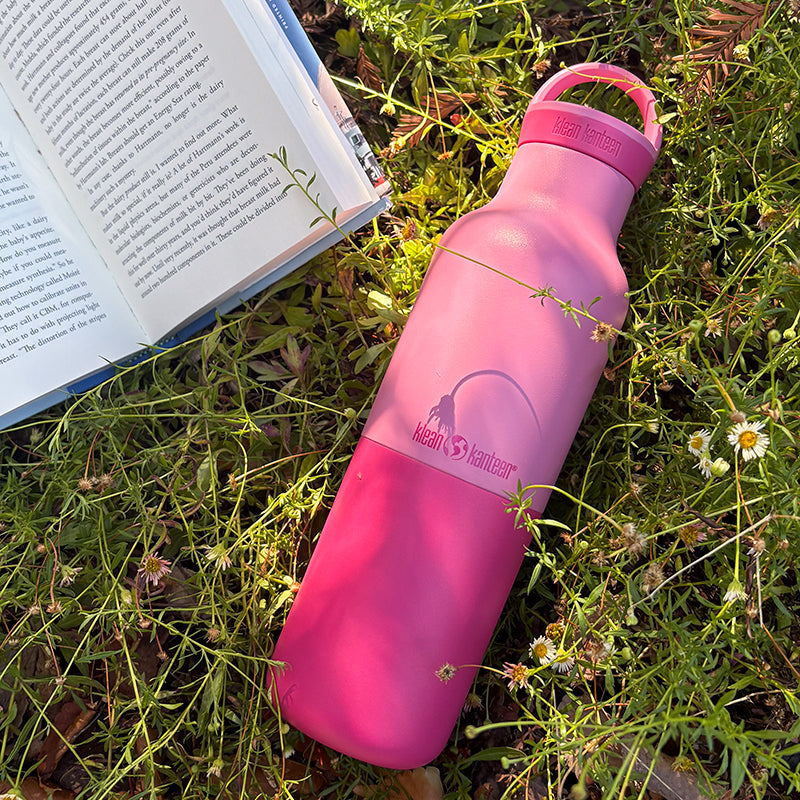 20oz-rise-classic-with-arch-loop-cap-g0 20oz_rise_classic_insulated_bottle_cashmere_rose_grass_book_square.jpg