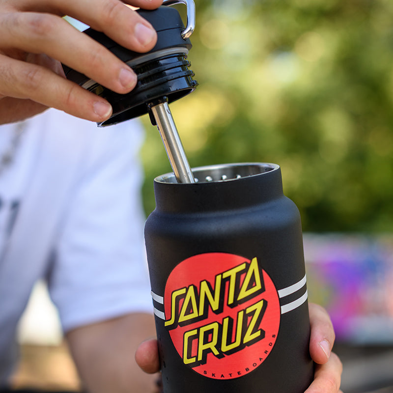 32oz-tkwide-with-twist-cap-santa-cruz-n5 32oz_tkwide_twist_water_bottle_santacruz_dot_lidoff_square.jpg