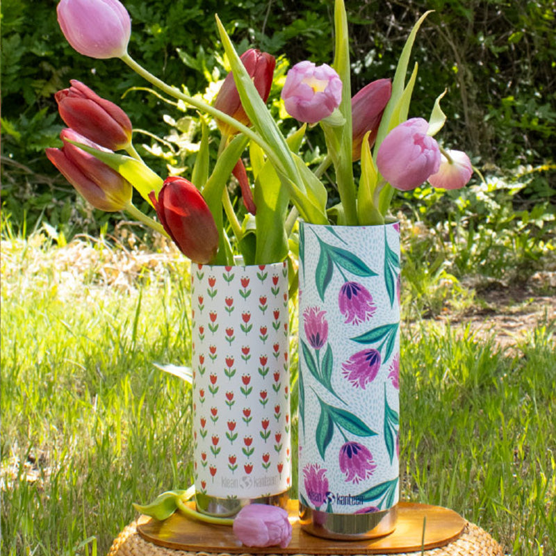 16oz-tkwide-with-cafe-red-tulips-v9 bottles_seasonal_spring_flowers_2_square.jpg