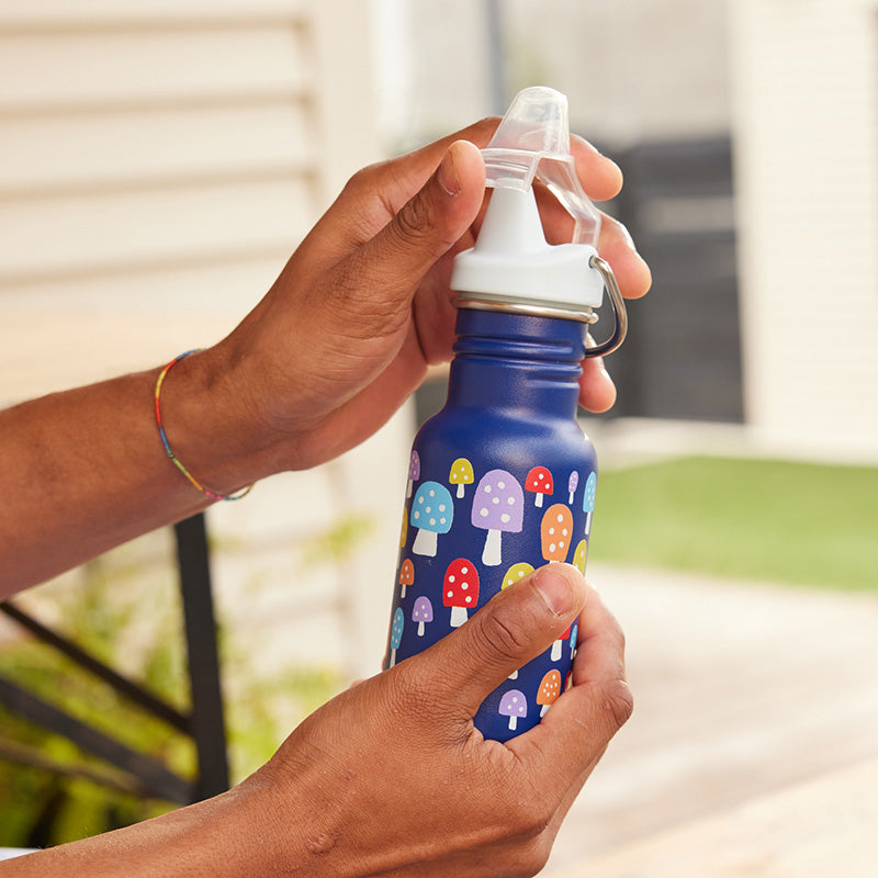 12oz-kid-s-classic-sippy-l6 kid_sippy_12oz_closeup_dustcover_square.jpg