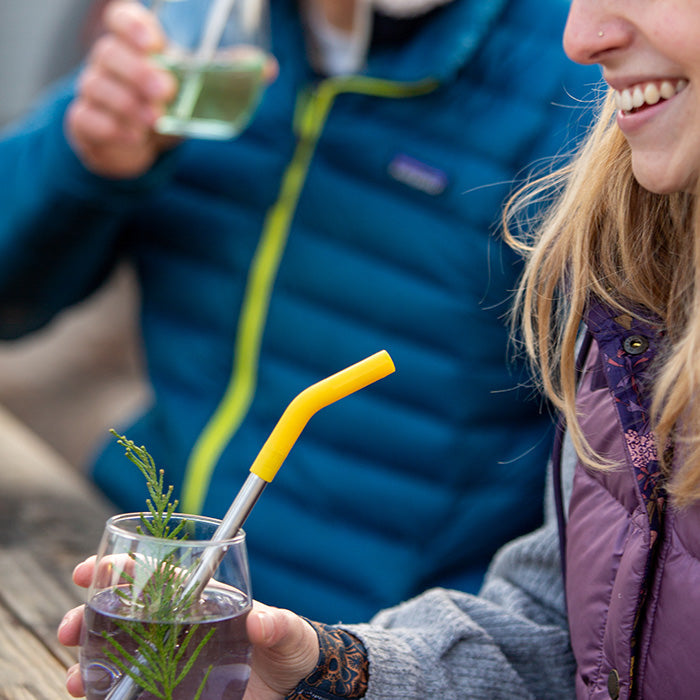 straw-4-pack-v6 recycled_steel_straw_drink_smile_lifestyle.jpg