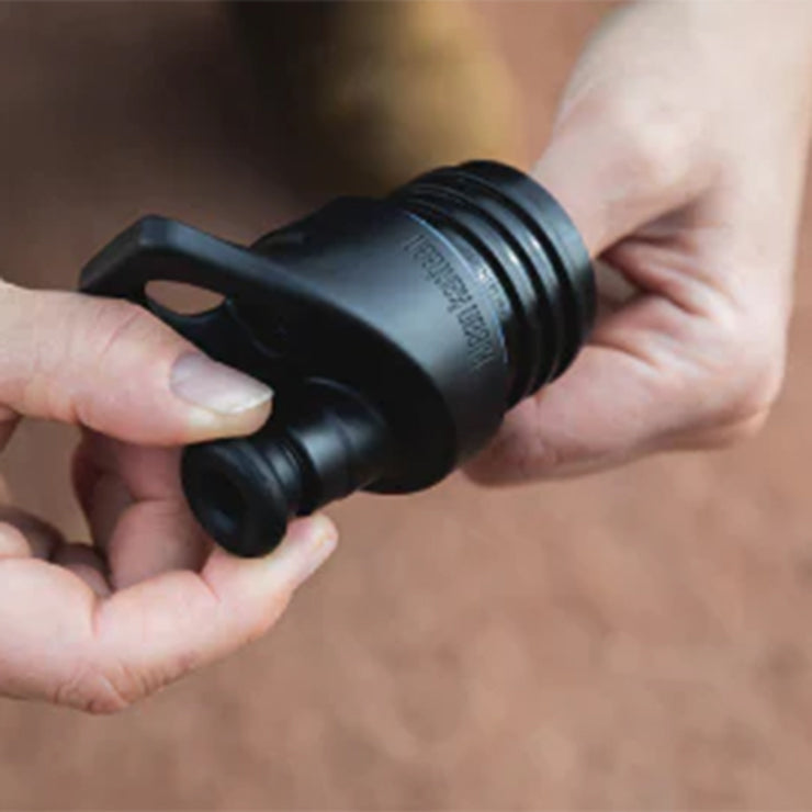 classic-sport-cap-m3 sport_cap_maintenance_kit_pull_valve_out_lifestyle.jpg